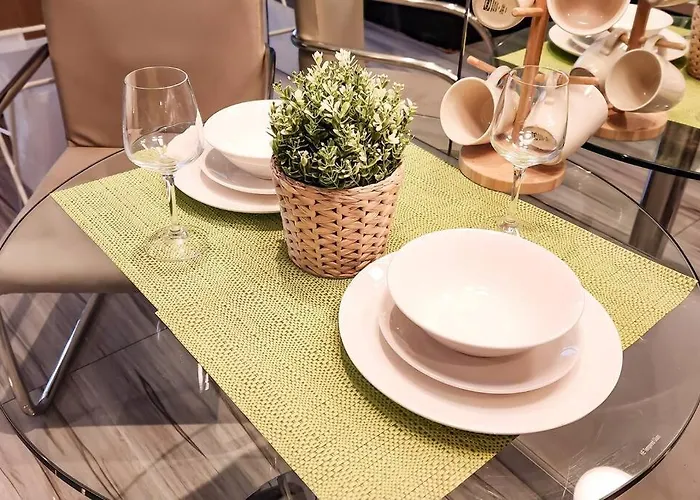 Flat In Gramercy Makati With Netflix Apartment Manila