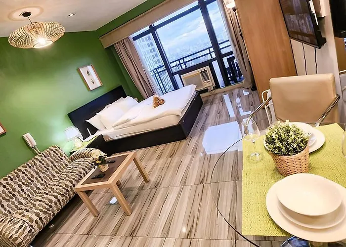 Apartment Flat In Gramercy Makati With Netflix *